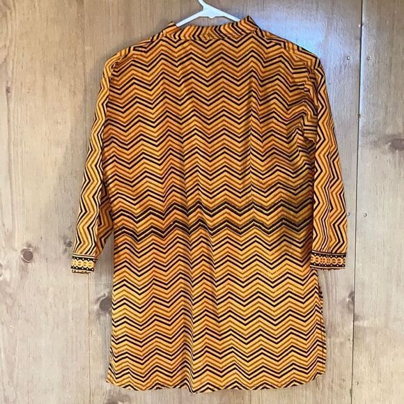 ZigZag Print ¾ Sleeve Tunic - Picture 2 of 4